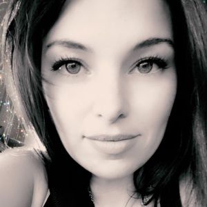 Meet your Posher, Alicia